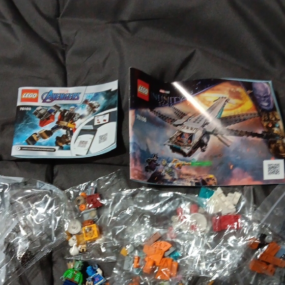 Random LEGOS - Picture 4 of 4